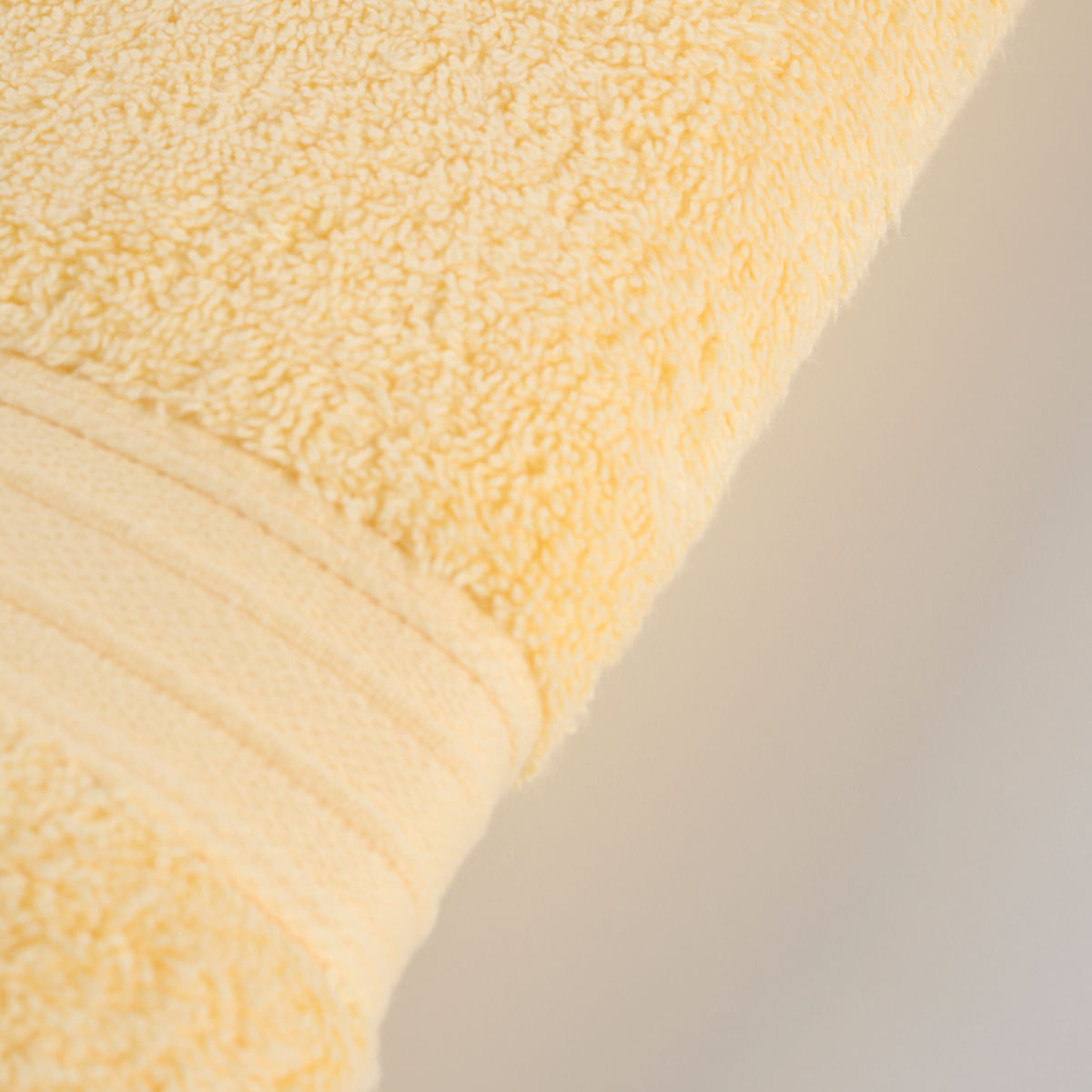 10 02 0035 Toalha de Banho Wish Amarelo  003.jpg
